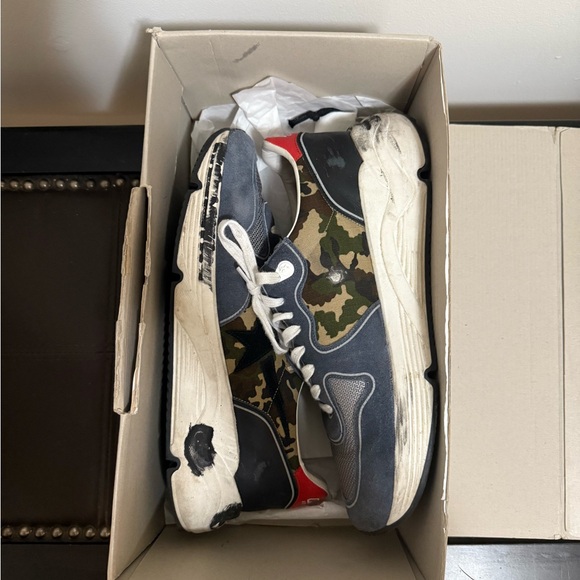 Like New Golden Goose Running Soles Sneakers - Picture 2 of 7